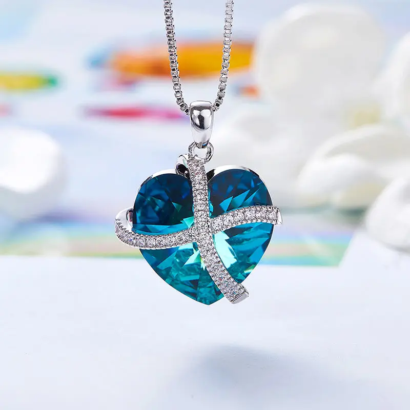 CDE N1792 Fashion Copper Alloy Necklace Heart Cut Crystal Jewelry Wholesale Rhodium Plated Custom Design Love Pendant Necklace