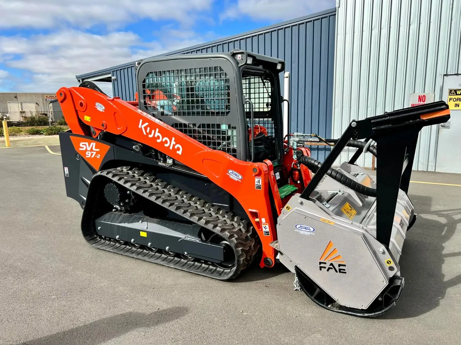 kubota skid steer6.jpeg