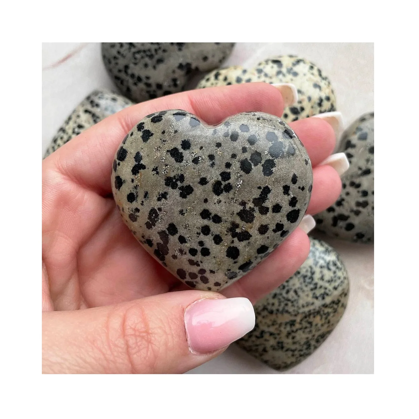 Best Quality Crystal Healing Gemstone Dalmatian Jasper Puffy Heart For