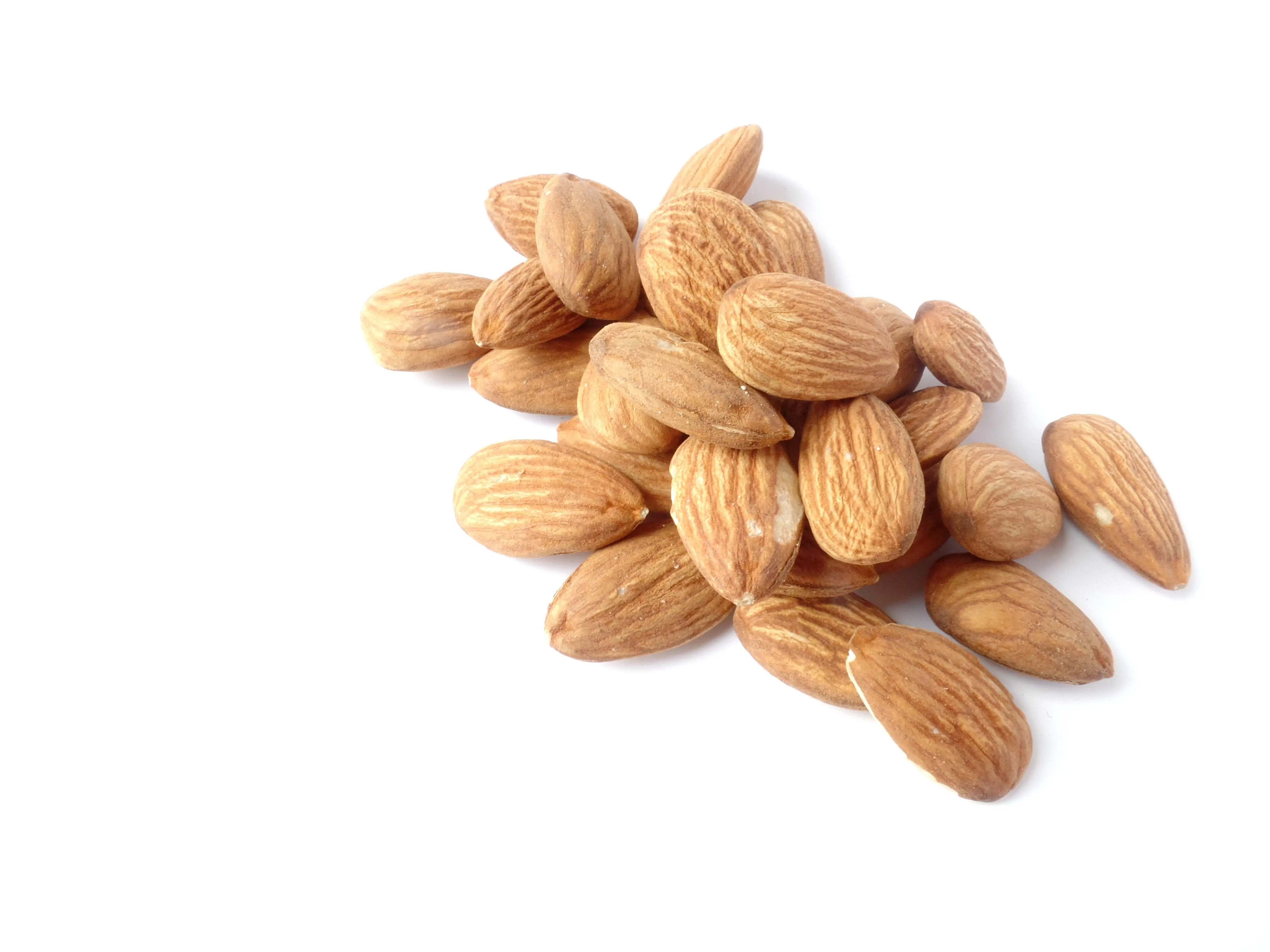 almonds-1567358-2.jpg