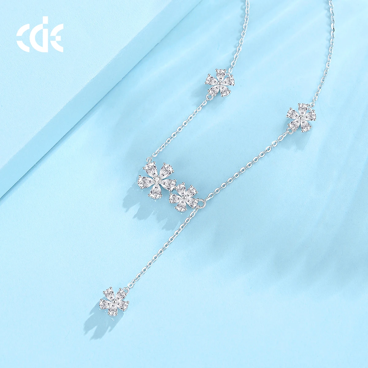 CDE CZYN056 925 Sterling Silver Necklace Fine Jewelry For Women Rhodium Plated Zircon Flower Shape Pendant Necklace