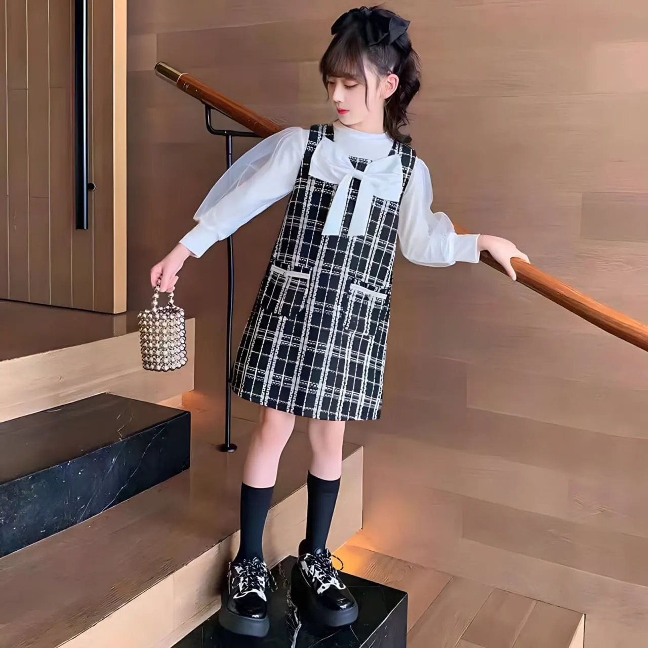 Wholesale clothing Classic Checkered Vintage Pastoral Square Neck Embroidered Yarn Dye plaid Kids smock Dresses for little Girls