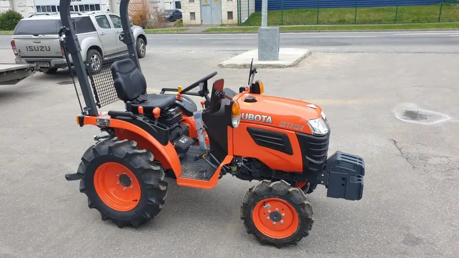 Kubota B1181 Compact Tractor