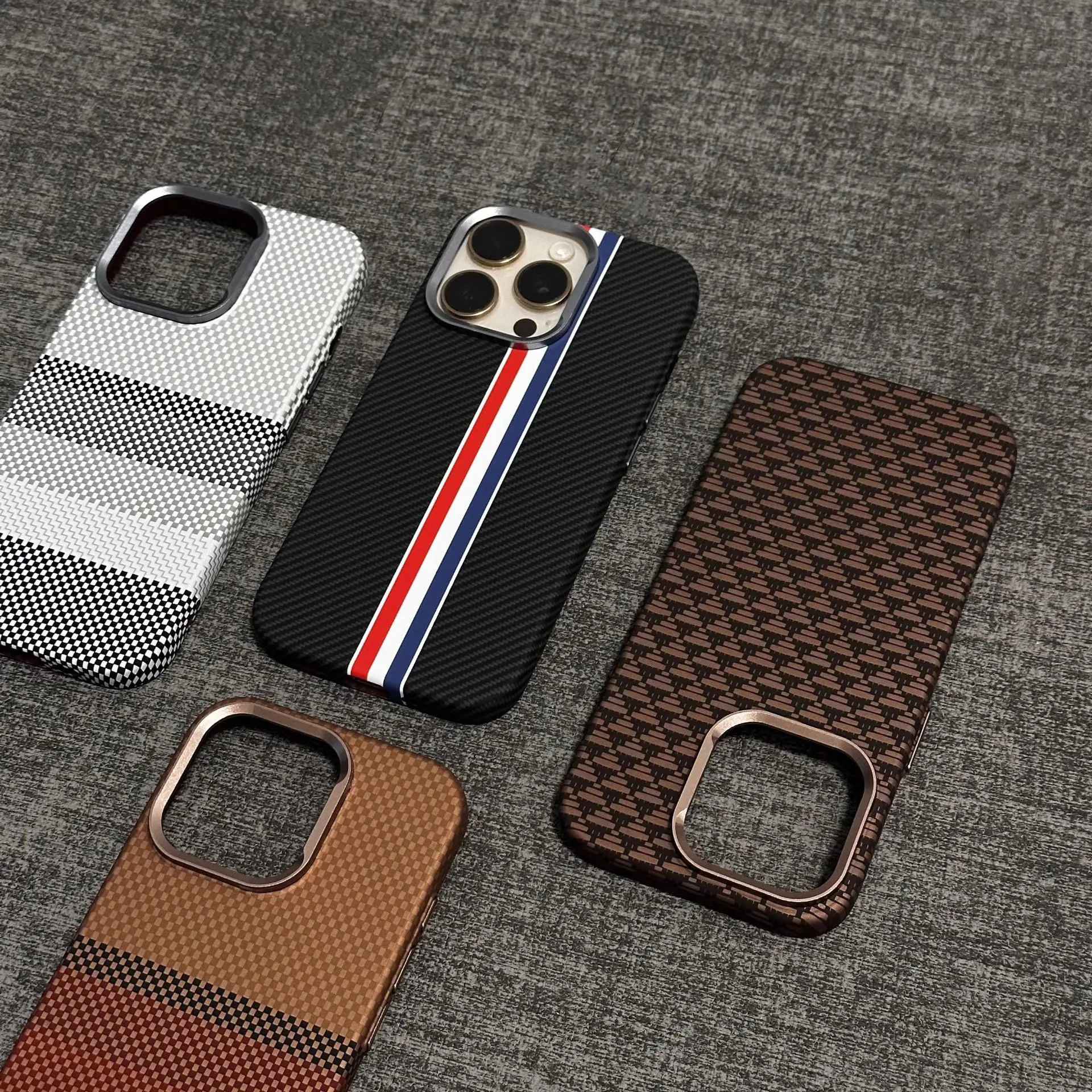 product high quality phone case for iphone texture magnetic attachment shockproof heat dissipation pc laudtec-2
