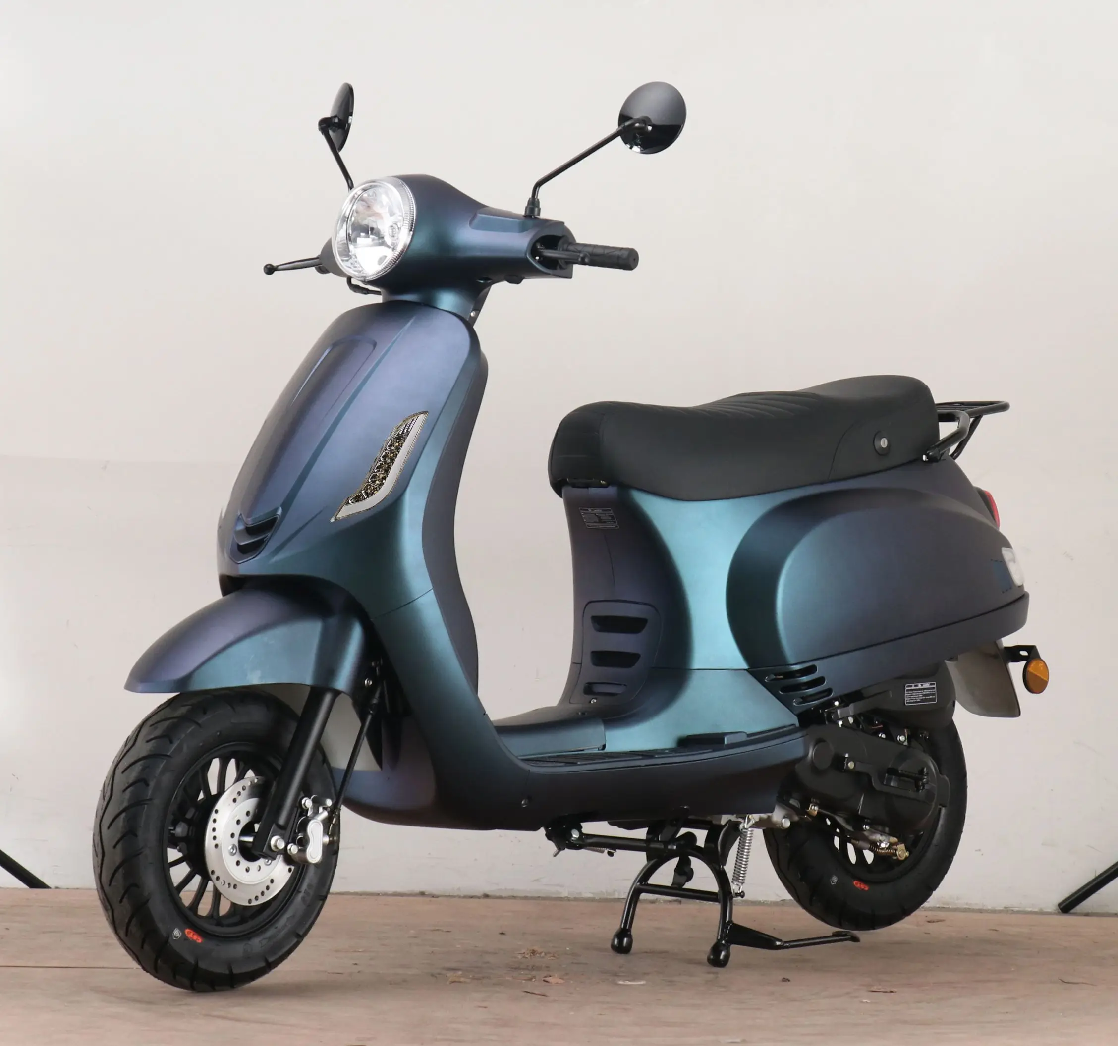 Exclusive Scooter With 50cc 125cc Gasoline Scooter In A Good Price