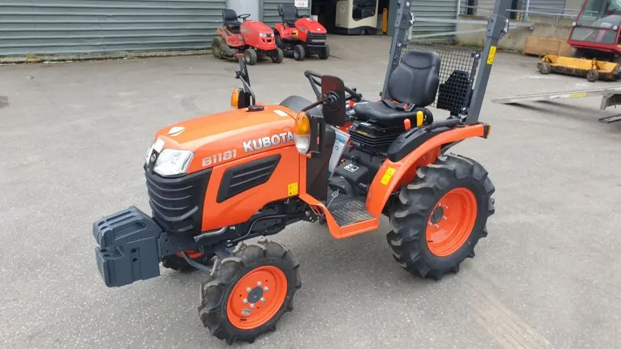 Kubota B1181 Compact Tractor