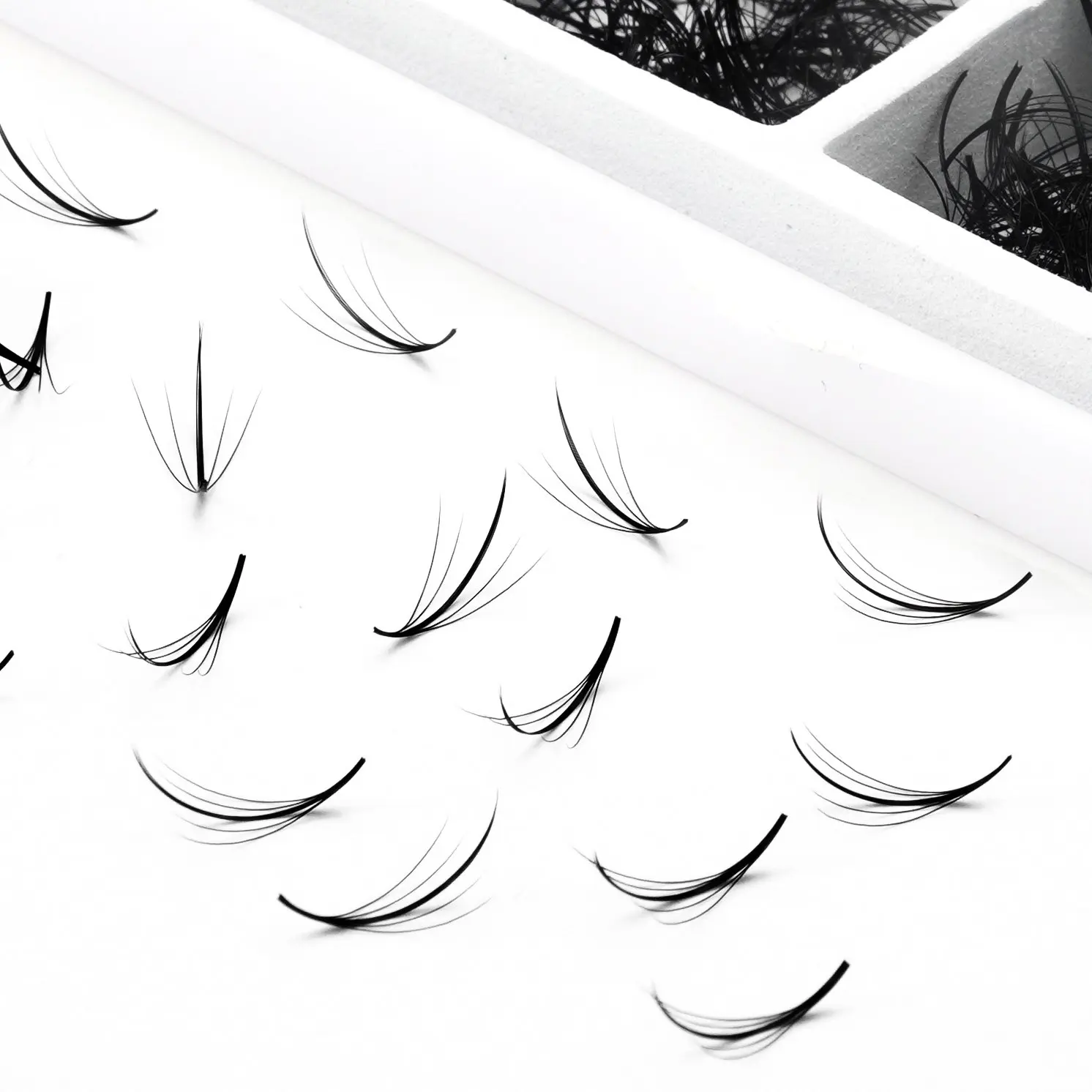 Hot Sale Pointed Wispy Pre Made Fans D Mink Lashes Pointy Base Short