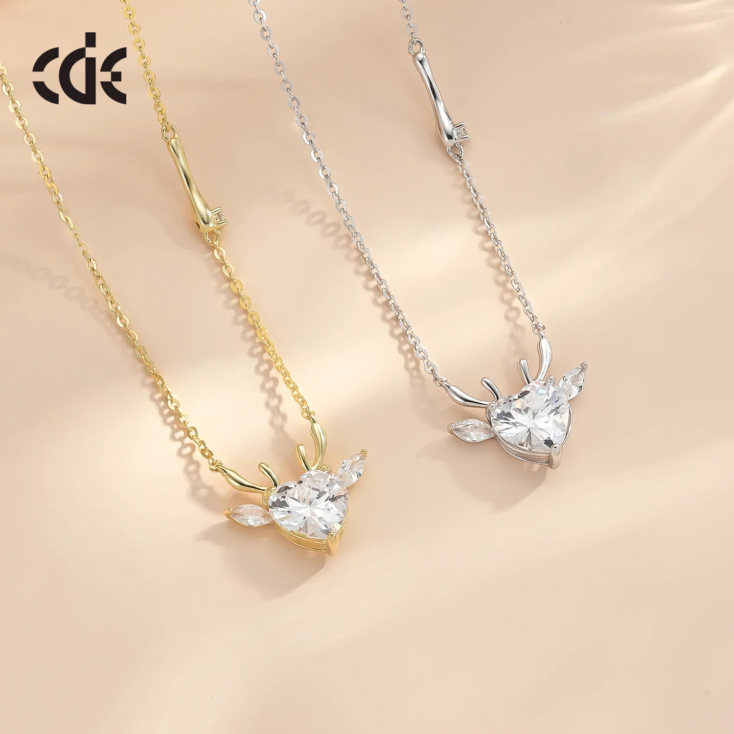 CDE YL5538 925 Sterling Silver Jewelry Wholesale Zircon Deer Shape Christmas Necklace Rhodium Plated Pendant Necklace For Gift