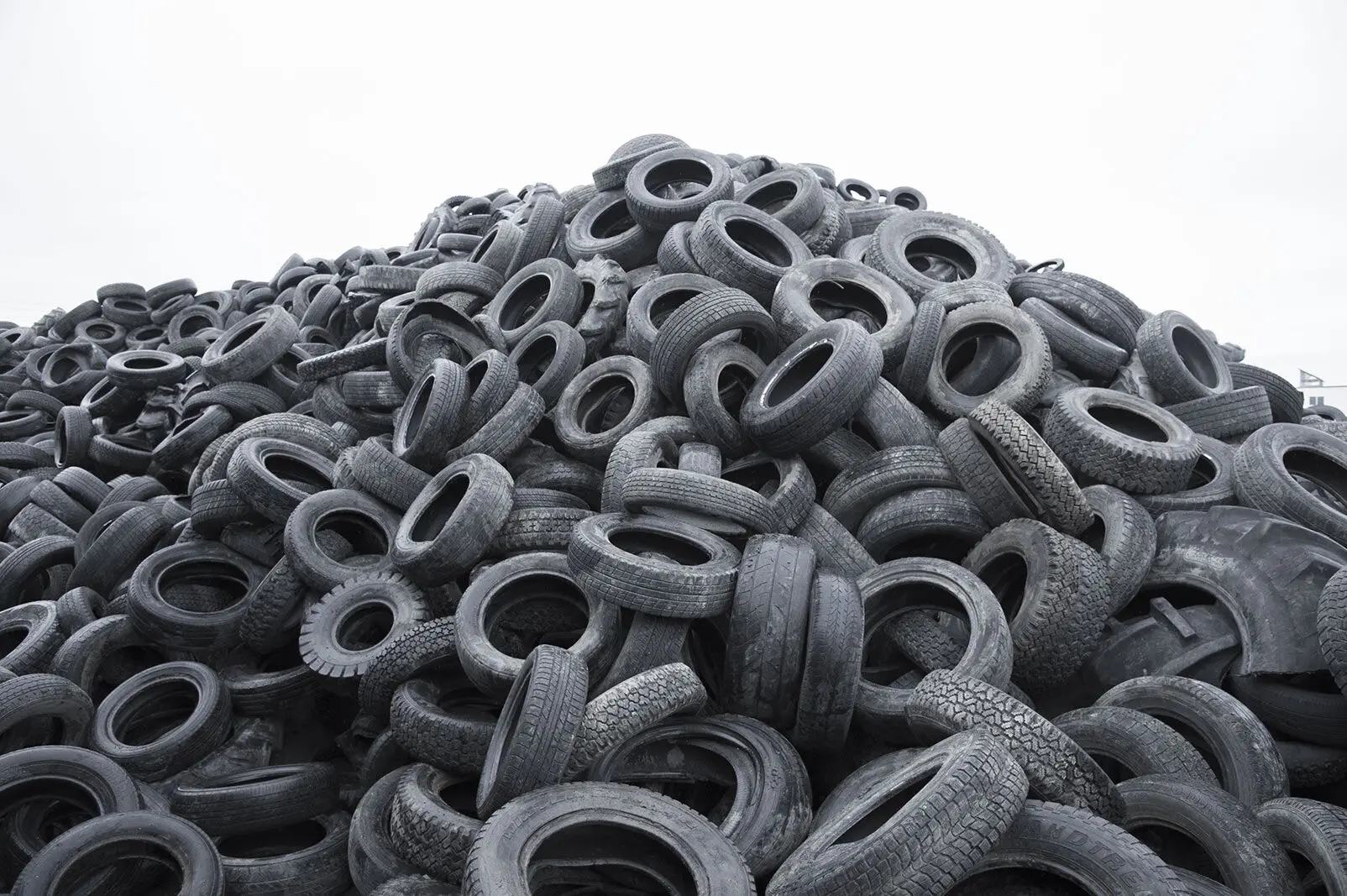 waste-tyres.jpg