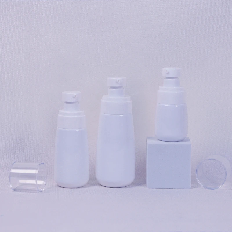 High Quality PET Empty plastic cosmetic essence cream bottle plastic cosmeceutical set bottles with lotion pump