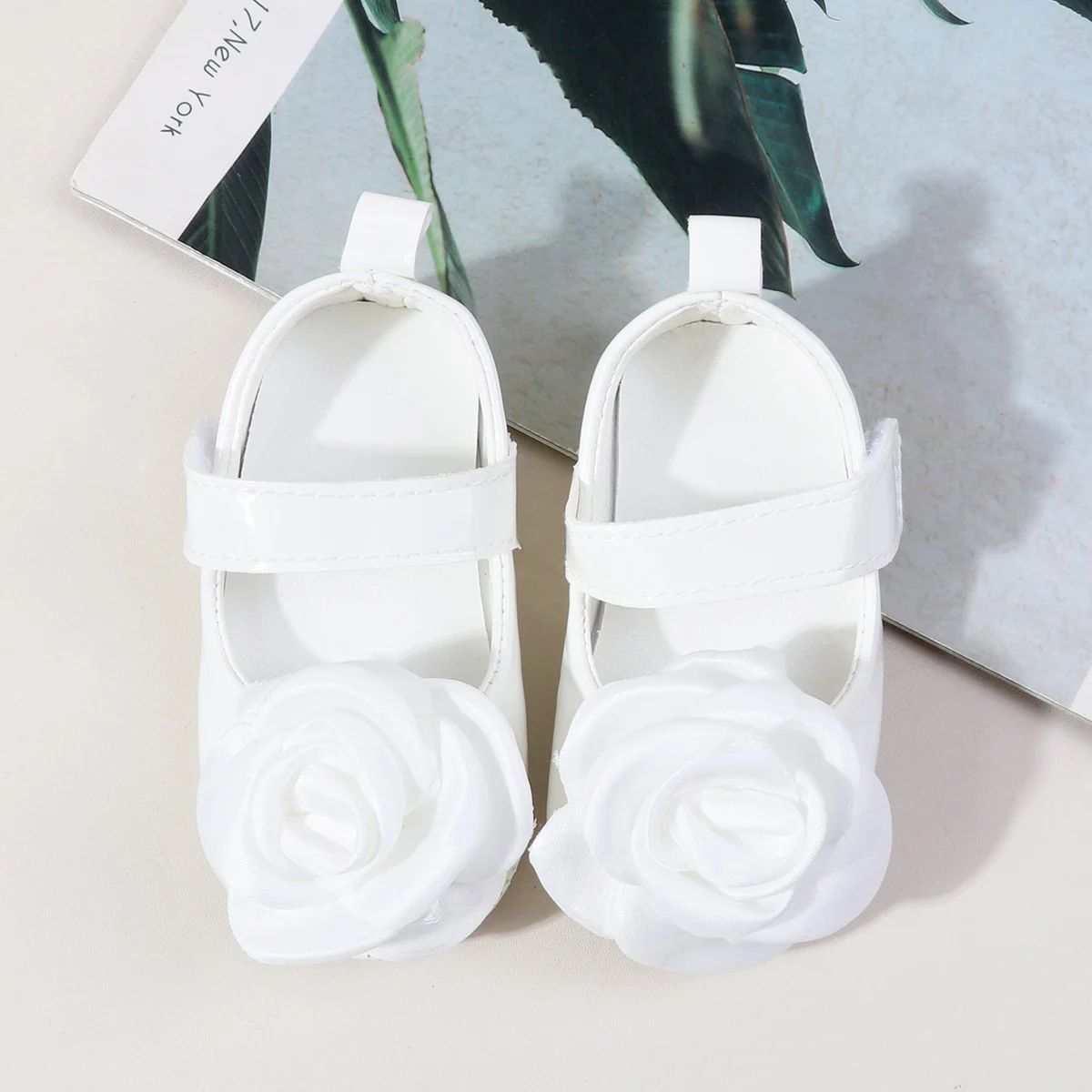 Big Flower Design Solid Pu Leather Princess Baby Newborn Shoes for Girls details