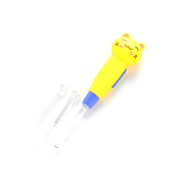 Factory LED Flashlight Health Daily Use Cute Baby Ear Pick Wax Cleaner Plastic Personal Care Products Ear Cleaning CRS-EA01