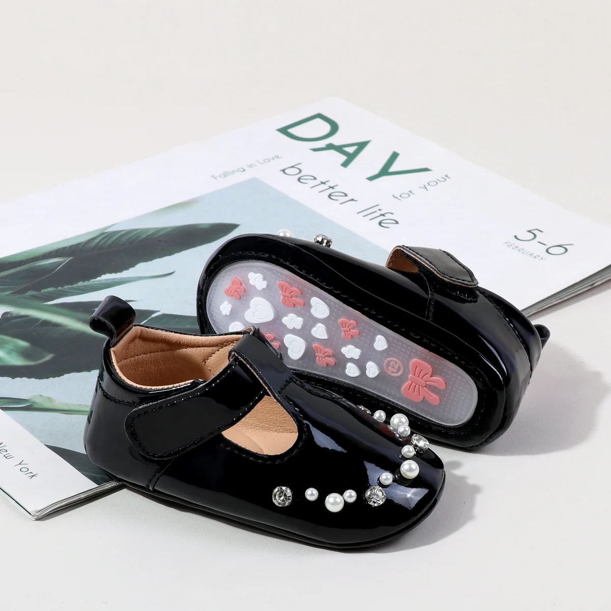 Beautiful Rhinestone Decoration Design Solid Leather Princess Girls Shoes for Babies 0-12 Months details