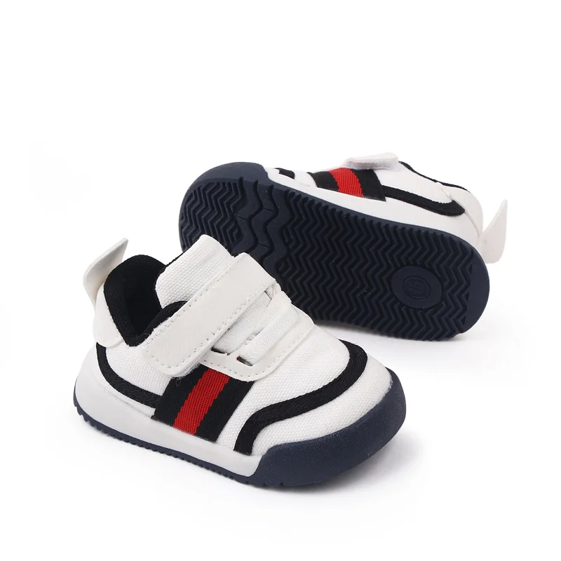High Quality Soft Rubber Anti-slip Outsole Toddler Kids Prewalker Shoes Sneakers Casual Kids Shoes manufacture
