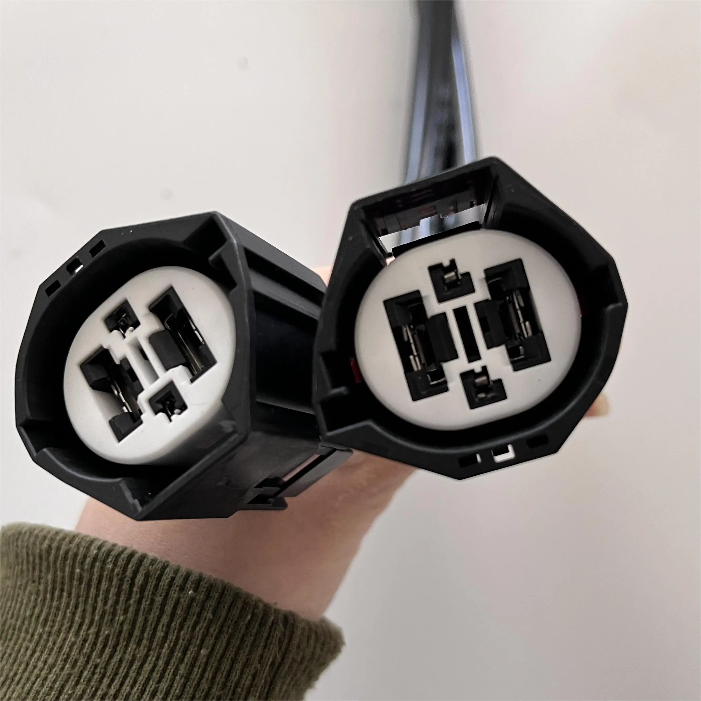 Plug Connector Pwm Controller, 7282-8497-90, Brushless, SPAL - detail 2