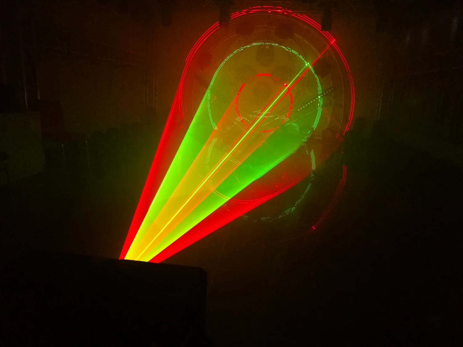 最新3d激光展示投影仪10w rgb动画大功率激光灯