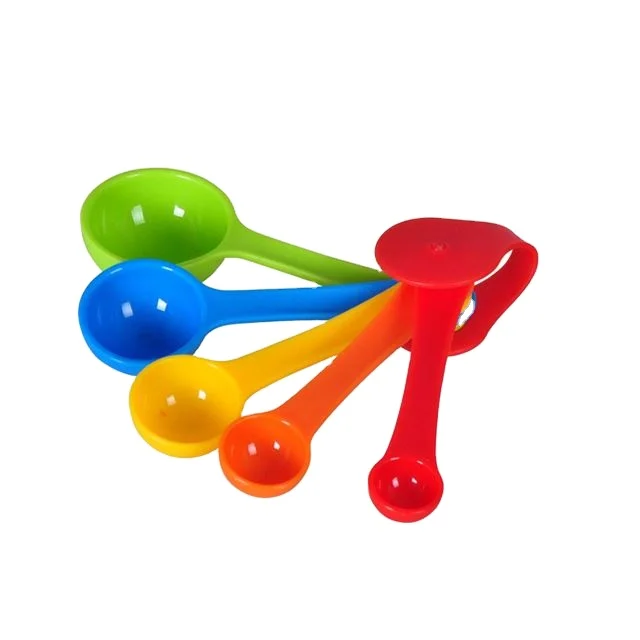 Production of household portable plastic measuring spoon cup sets