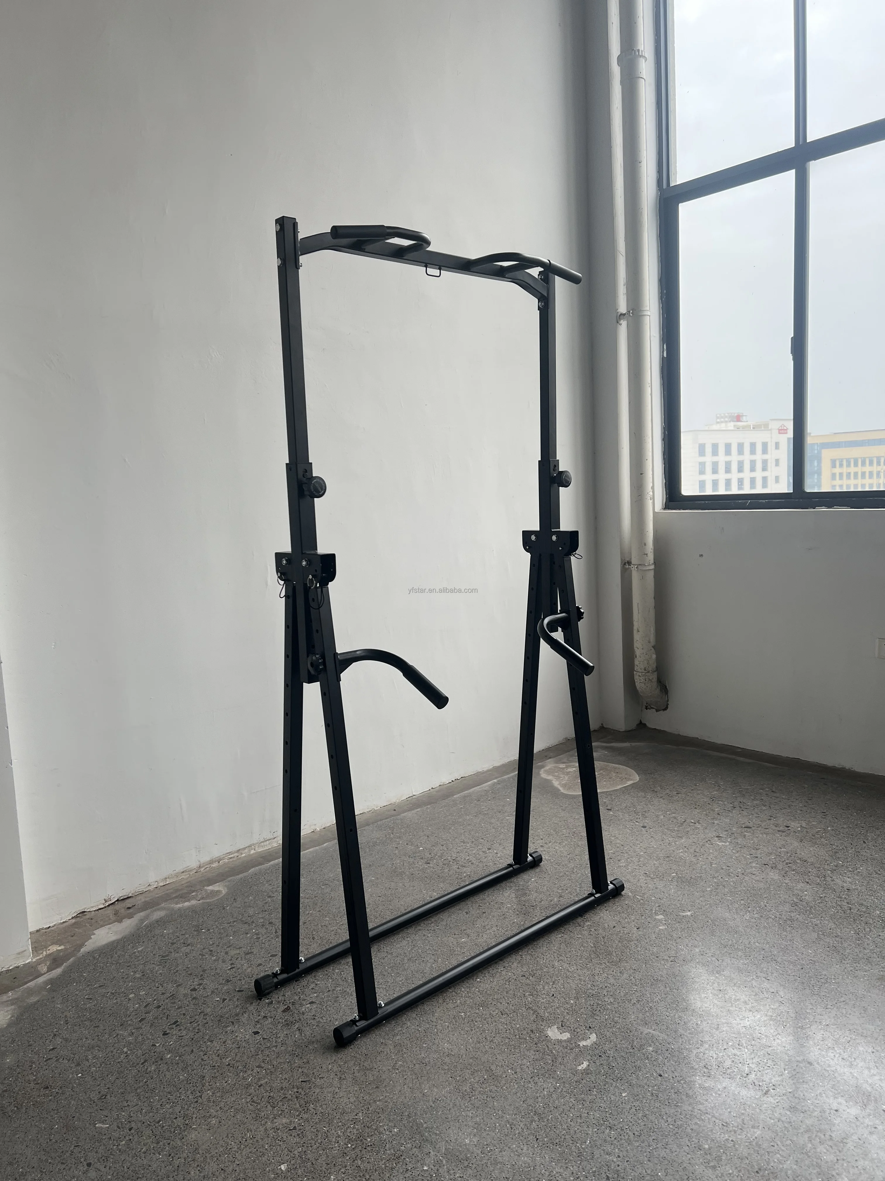 工厂独立式钢制力量训练塔高度可调拉力杆站家用健身锻炼器材力量训练