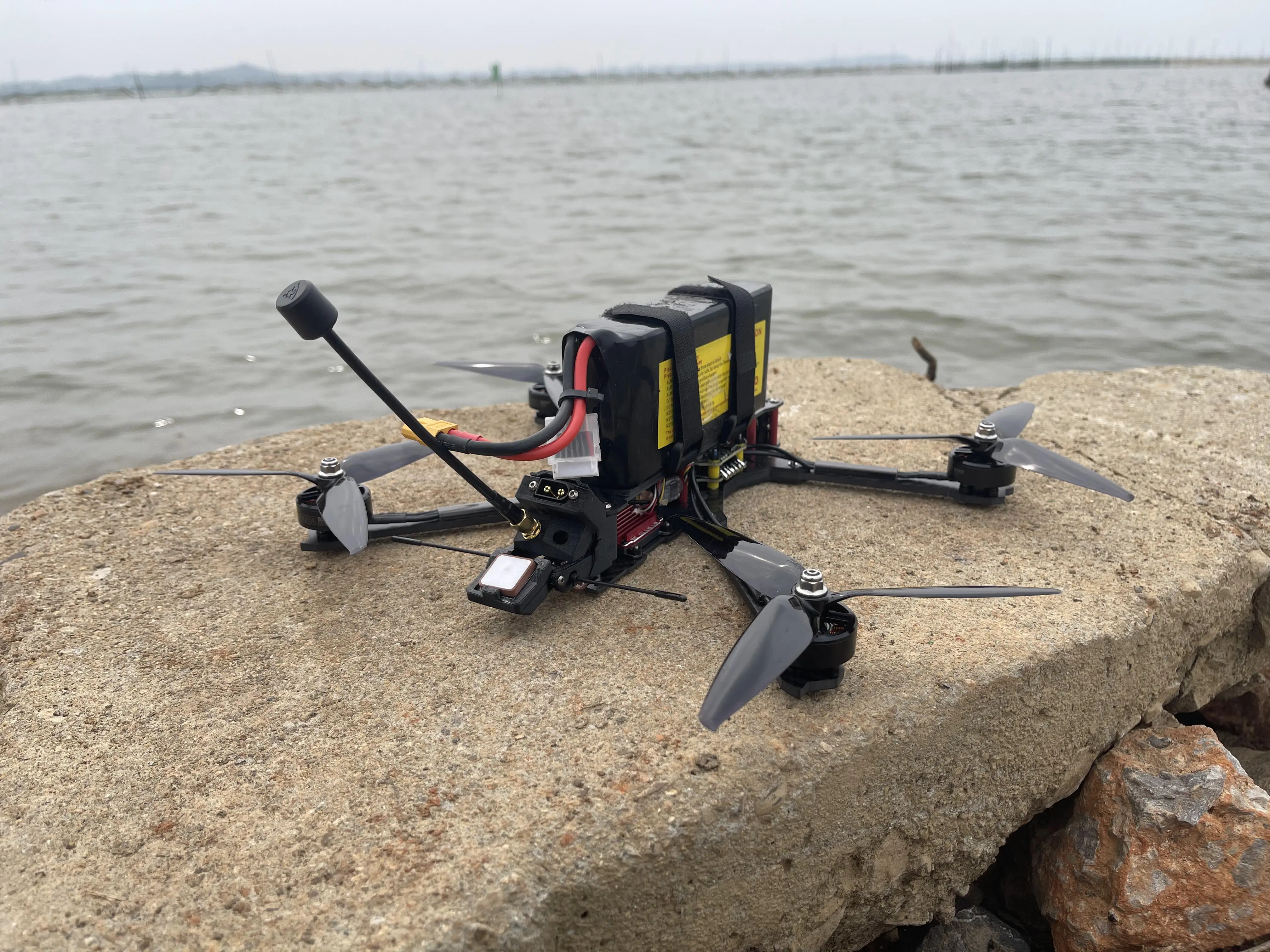 Carbon Fiber 5.8G 3W 7 inch FPV Freestyle Drone Professional Drone Long Flying Time Night Camera FPV Racing Drone details