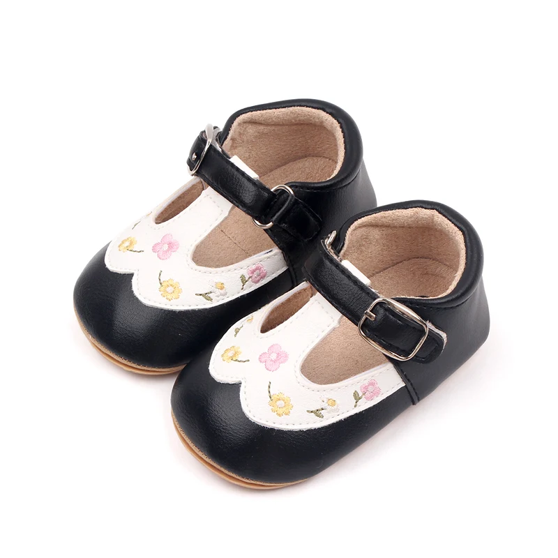 Wholesale Beautiful Flower Embroidery Soft PU Leather Spring Autumn Baby Toddler Girl Shoes Princess Girl Shoes details