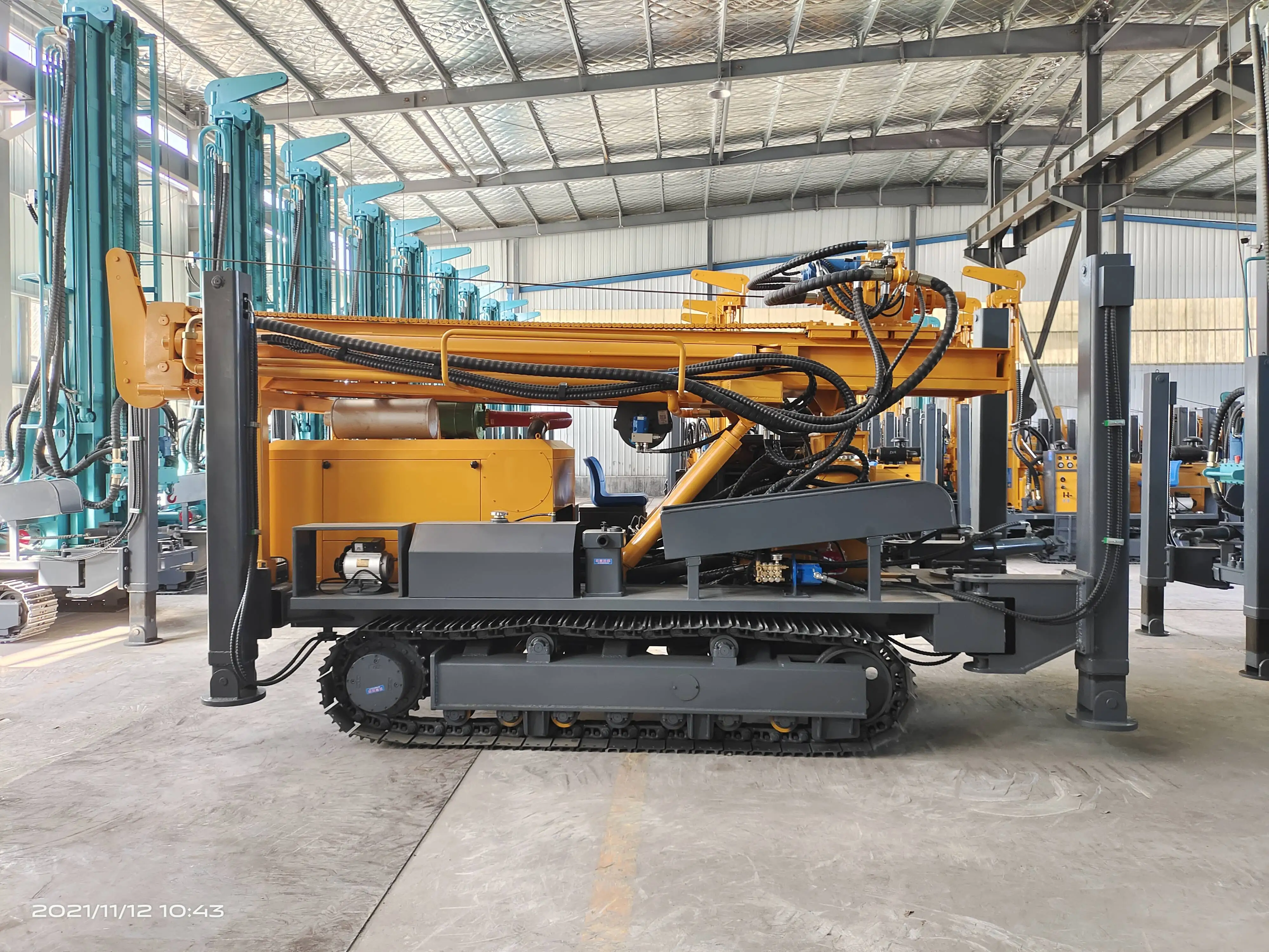 HWH700pro depth crawler steel mounted water drilling rig for sale bore hole drilling machine