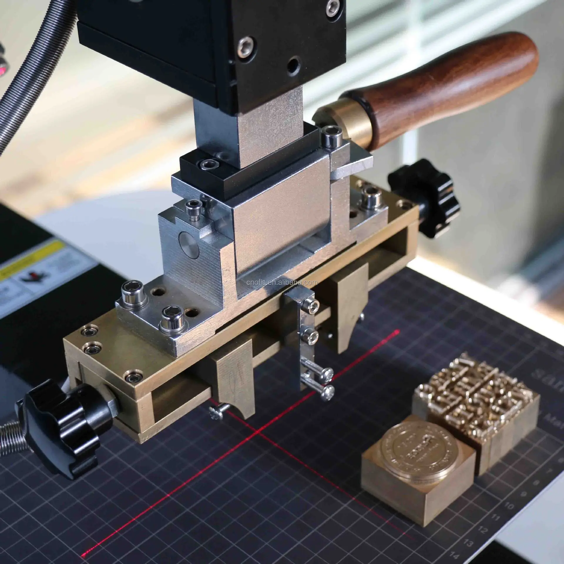 Ofis Manual Hot Foil Press Machine for Leather Paper Garments Plate-Logo Stamping & Print Usage