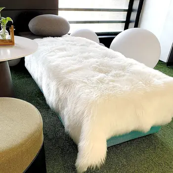 Luxury Soft White Fluffy Rug Faux Fur Furry Area Rugs for Living Room Bedroom Bedside Shag Carpet Nursery Washable Floor Mat