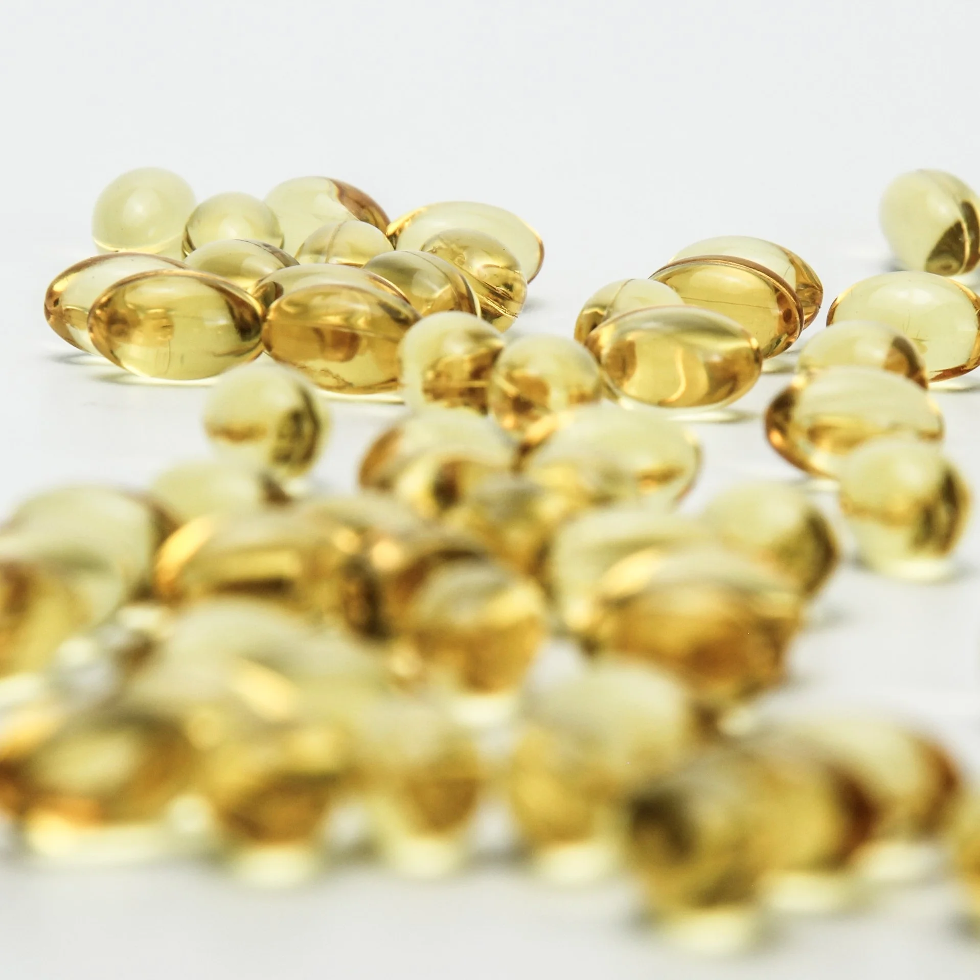 Hot Sale Omega 3 Salmon Fish Oil Softgel 1005mg With 5mg Ve Gmp Bulk  Dietary Supplements - Buy Nutritional Supplement,Fish Oil Bulk Dietary  Supplements,Slimming Capsule Dietary Supplement Product on Alibaba.com