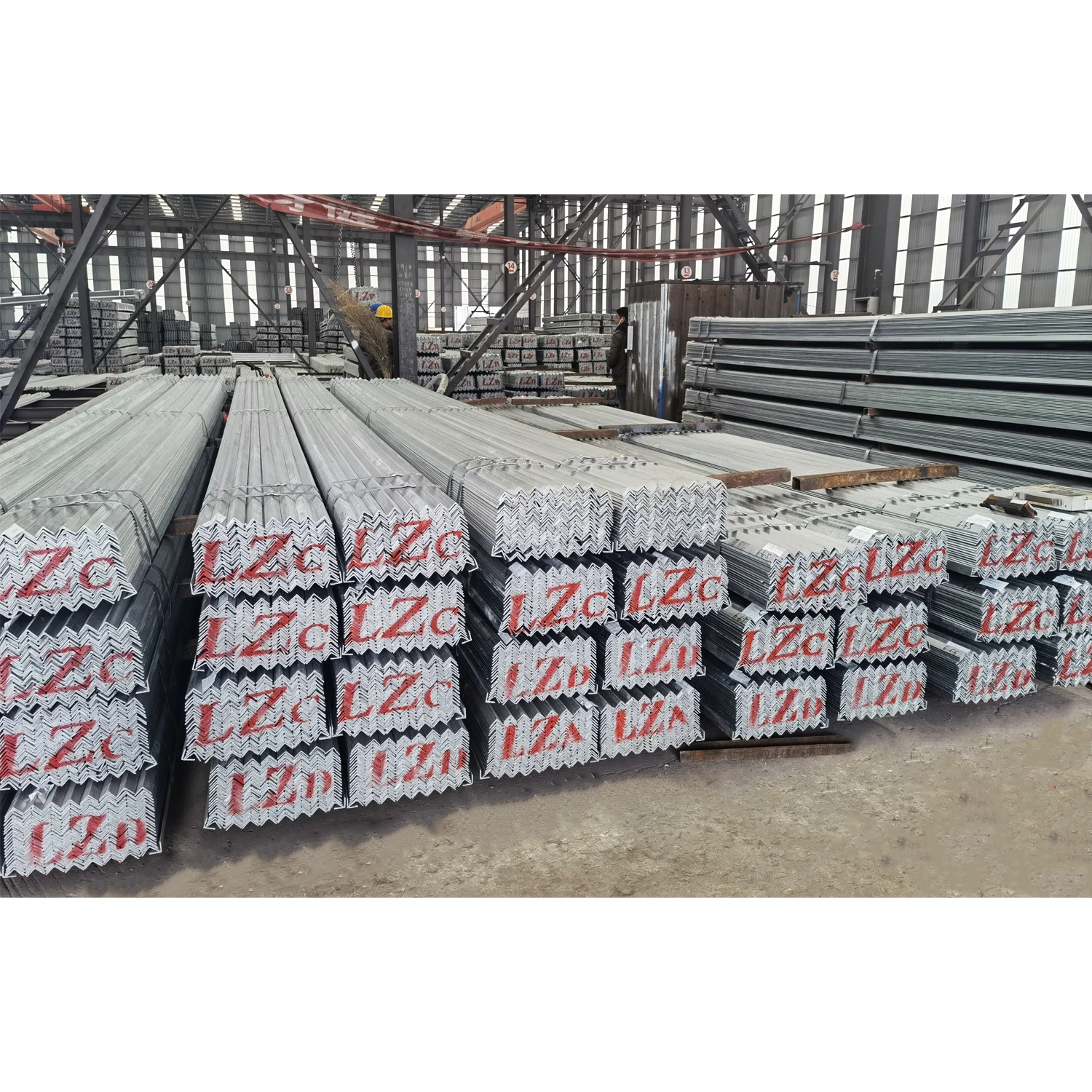 Hot Dipped Galvanized Steel Ms Angle Q235 A36 Ss400 S235jr Steel Angle