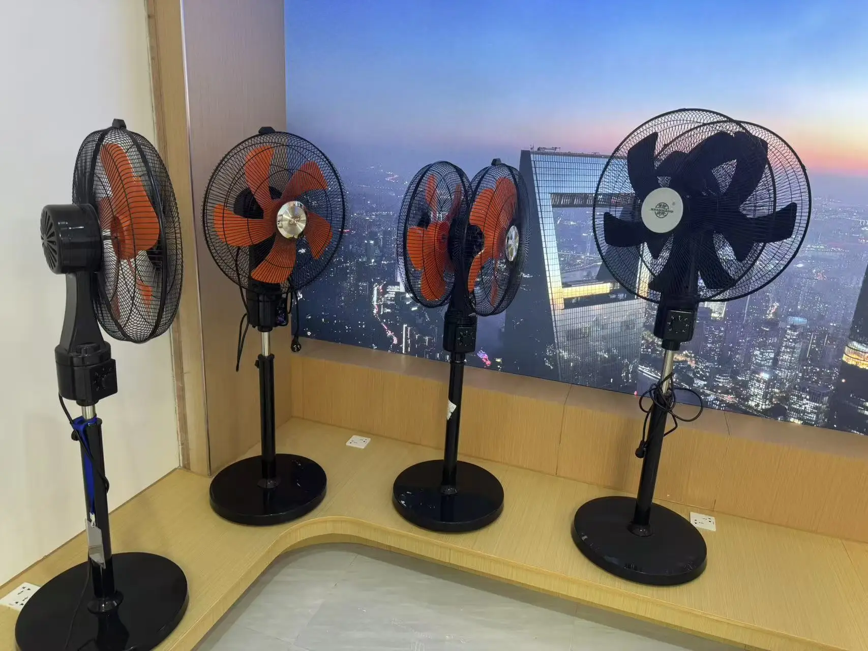 Standing Floor Fan, 16-inch, Plastic - detail 6