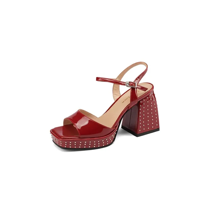 Latest Design Nightclub Women Sandals Platform Rivets Women's Buckle Sandals  Chunky Heel Size 13 Women Sandals - Buy Women Sandals Platform,Women's  Buckle Sandals,Size 13 Women Sandals Product on Alibaba.com