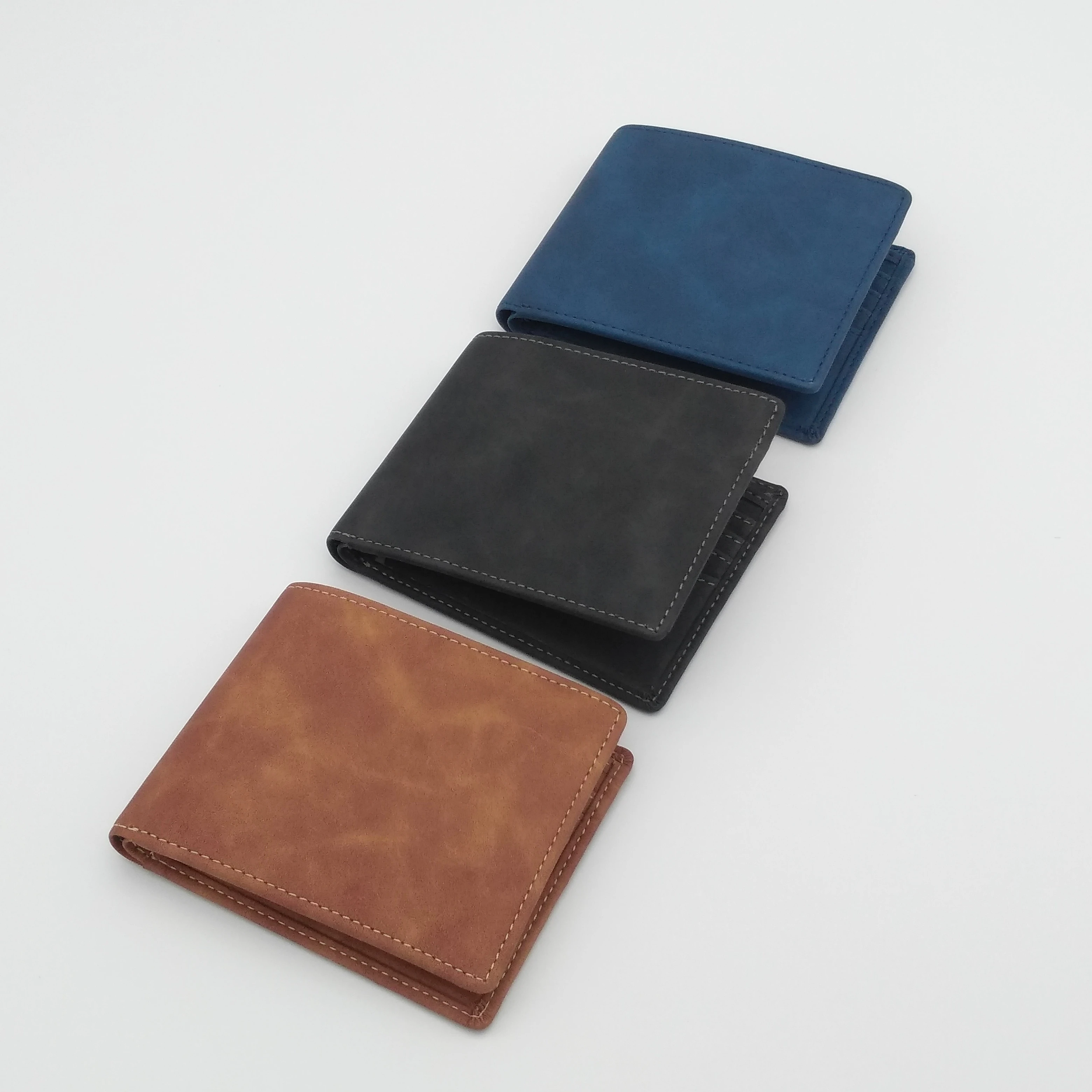 Pin en leather wallets