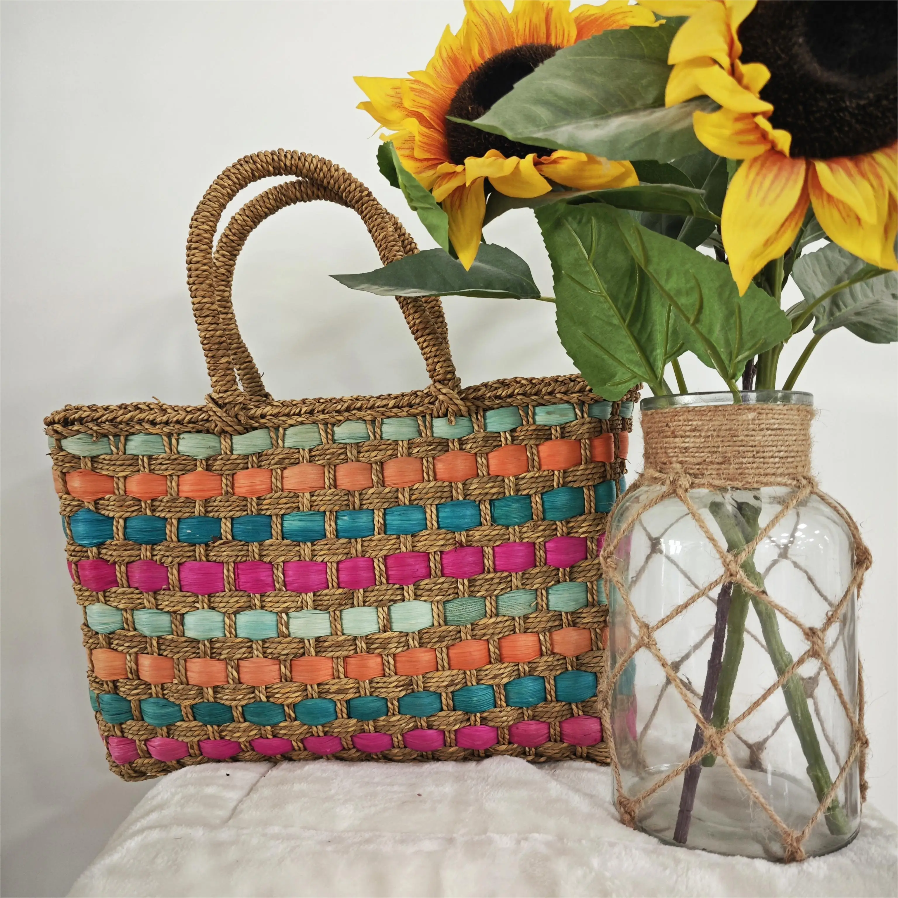 New fashion hand-woven straw rope handbag beach bag and paper rope stripe decoration