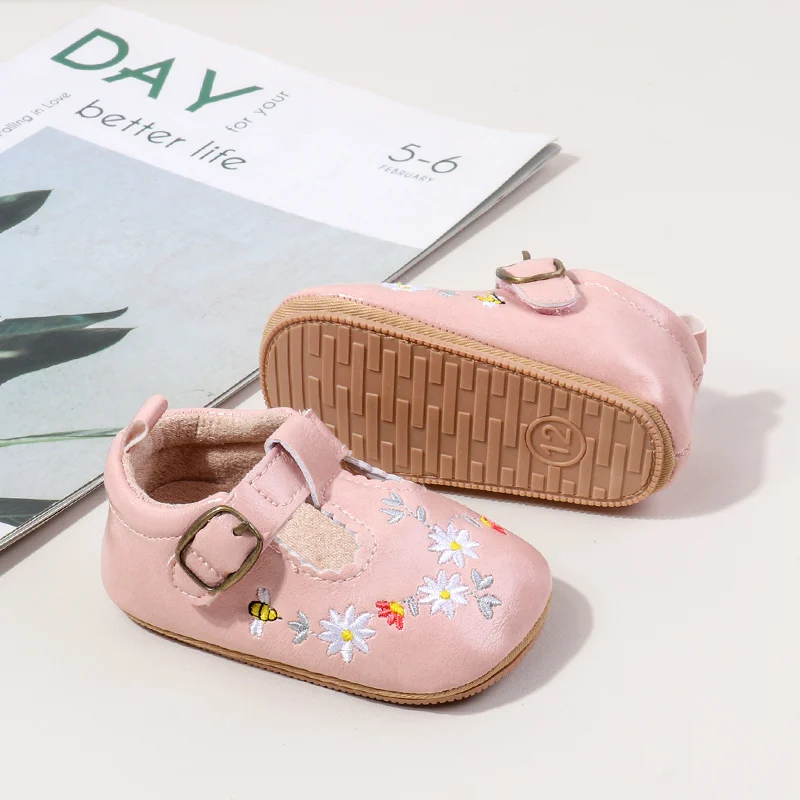2025 New Design Hollow Breathable Beautiful Flower High Quality Baby Girl Soft PU TPRClassical Princess Shoes manufacture