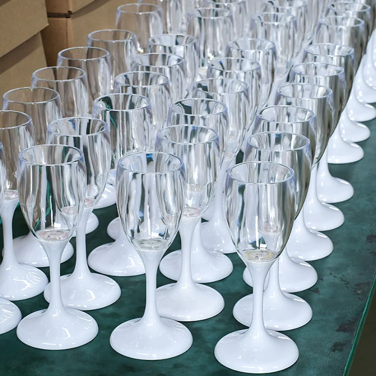 Champagne Cups-7.png