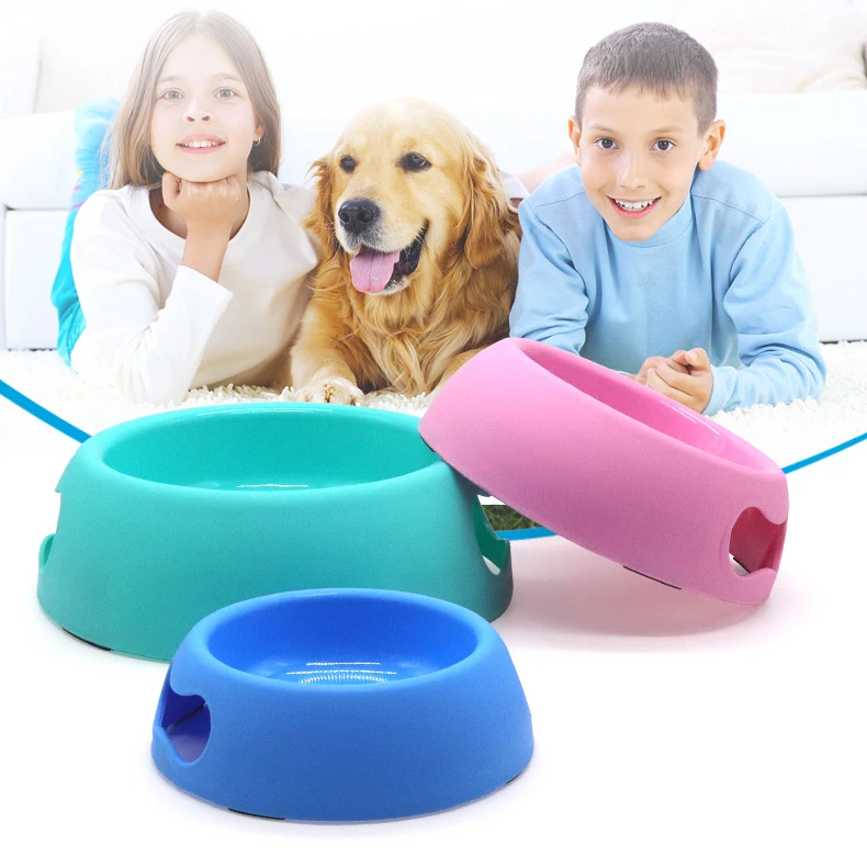 are plastic dog bowls safe