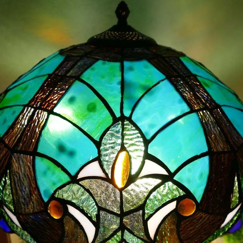 Hand Welding Process Tiffany Style Luxury Table Lamp Retro Decorative