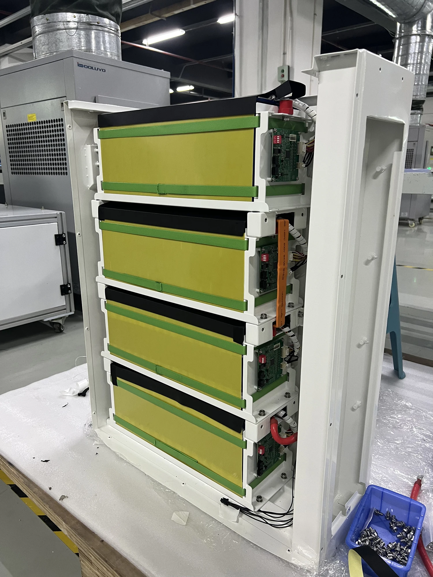 RisunPower 409.6V 50AH 20.48kWh High Voltage Residential Wall Mounted Energy Storage Lithium LiFePO4 lithium ion batteries
