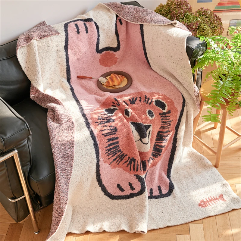 product ly factory direct cute lion jacquard knitted blanket 100 polyester fiber home decoration-60