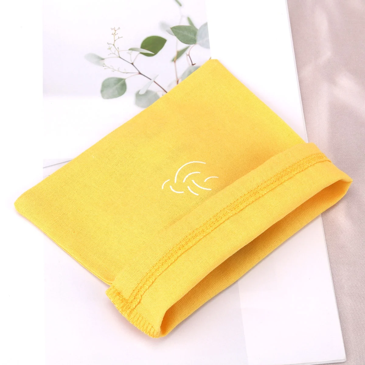 Custom Logo Printed Cotton Linen Drawstring Bag Recyclable Muslin Gift Cosmetic Jewelry Packaging Pouch