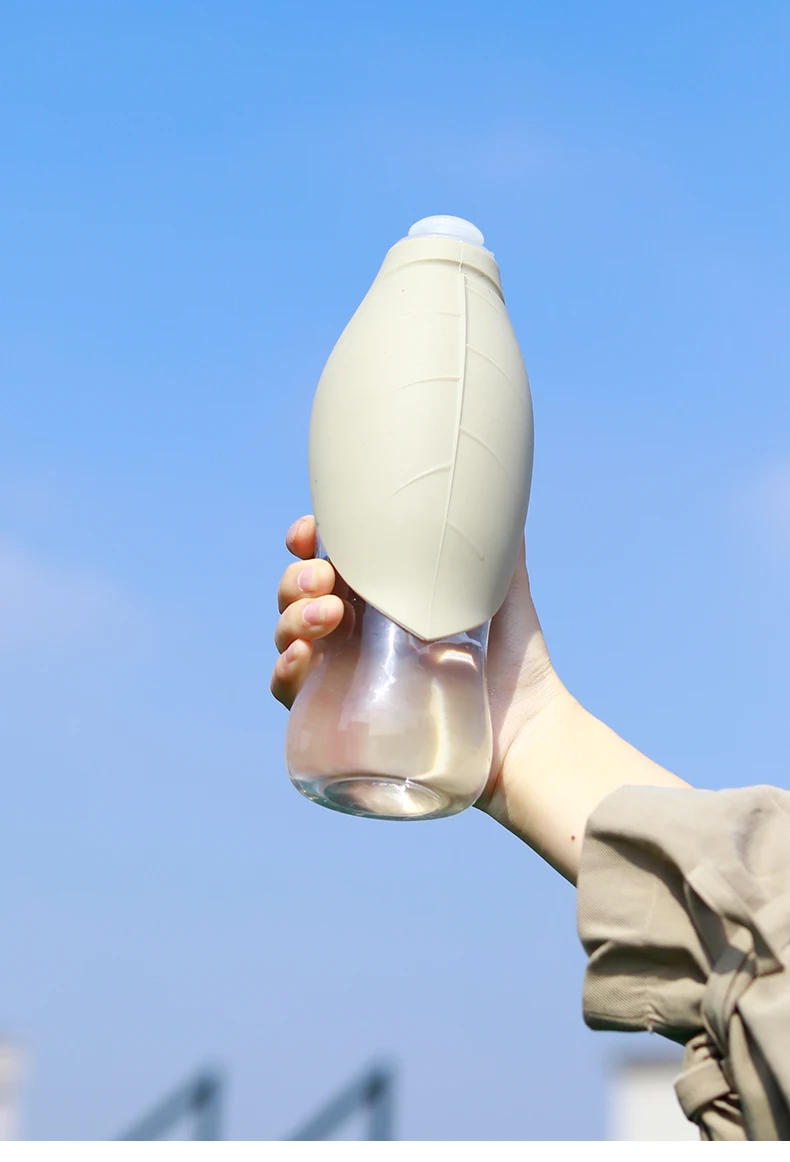 Pet Water Cup Outdoor Dog Walking Water Dispenser Portable Feeding Water Bottle Pet Products factory