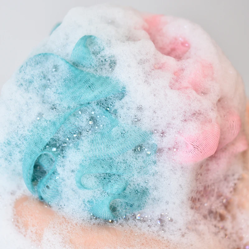 2024 Hot sale assorted colors bath sponge beautiful loofah shower sponge bat ball Mesh Pouf Shower Ball for Men and Women