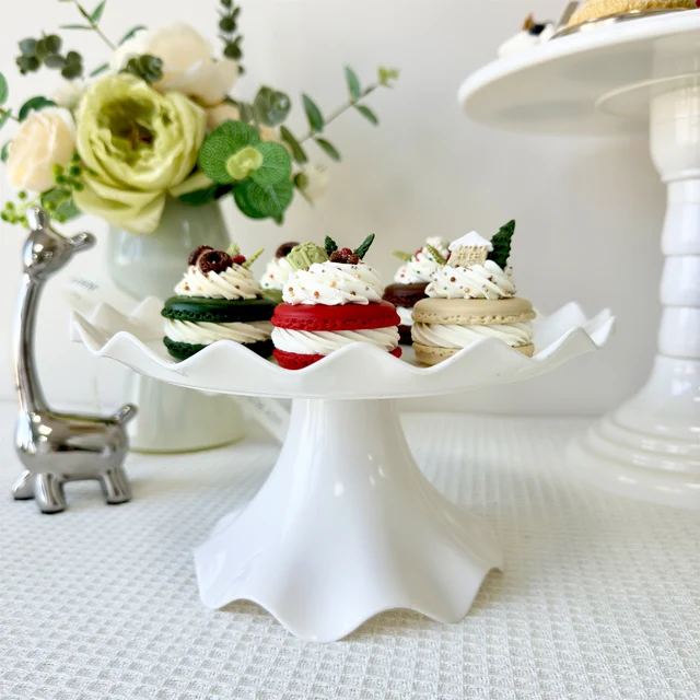 white cakestands for wedding decoration table centerpiece