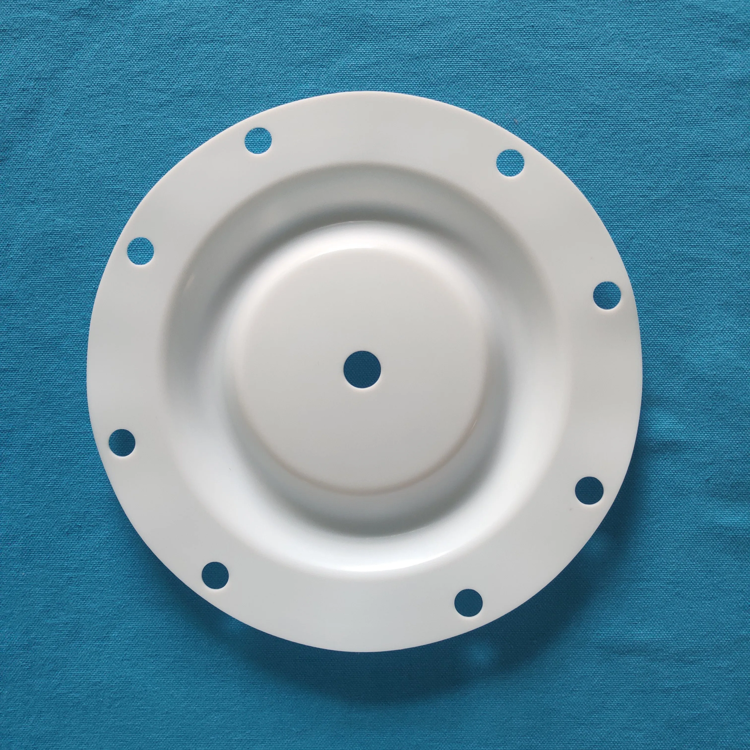 Rubber DiaphragmWhite PTFE Diafragma Sandpiper havo bilan boshqariladigan ikkita pnevmatik diafragma nasoslari uchun foydalanish 286-108-600 tafsilotlari