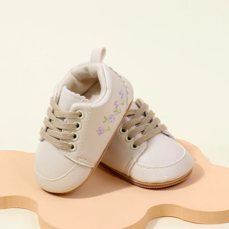 High Quality Soft Leather Baby Girl Toddler Casual Shoes Newly Arrived with Embroidered Flower Design and Non-Slip Rubber Bottom factory