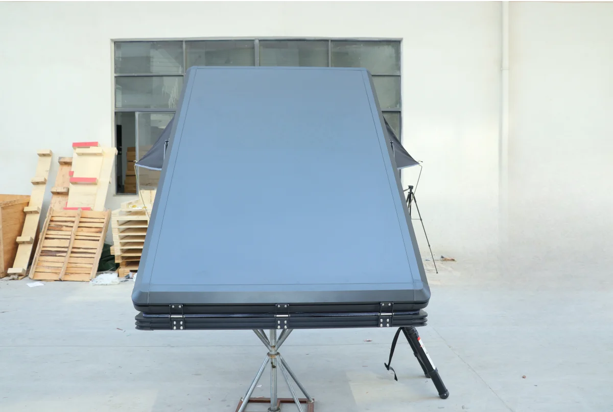 2.1M 320g Polyester Cotton 210*132cm Aluminum Hard Shell Roof Top Tent for Offroad Camping