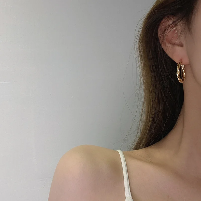 unique simple earrings women 2022 year new trend light luxury Fashion earring cold wind wild earrings