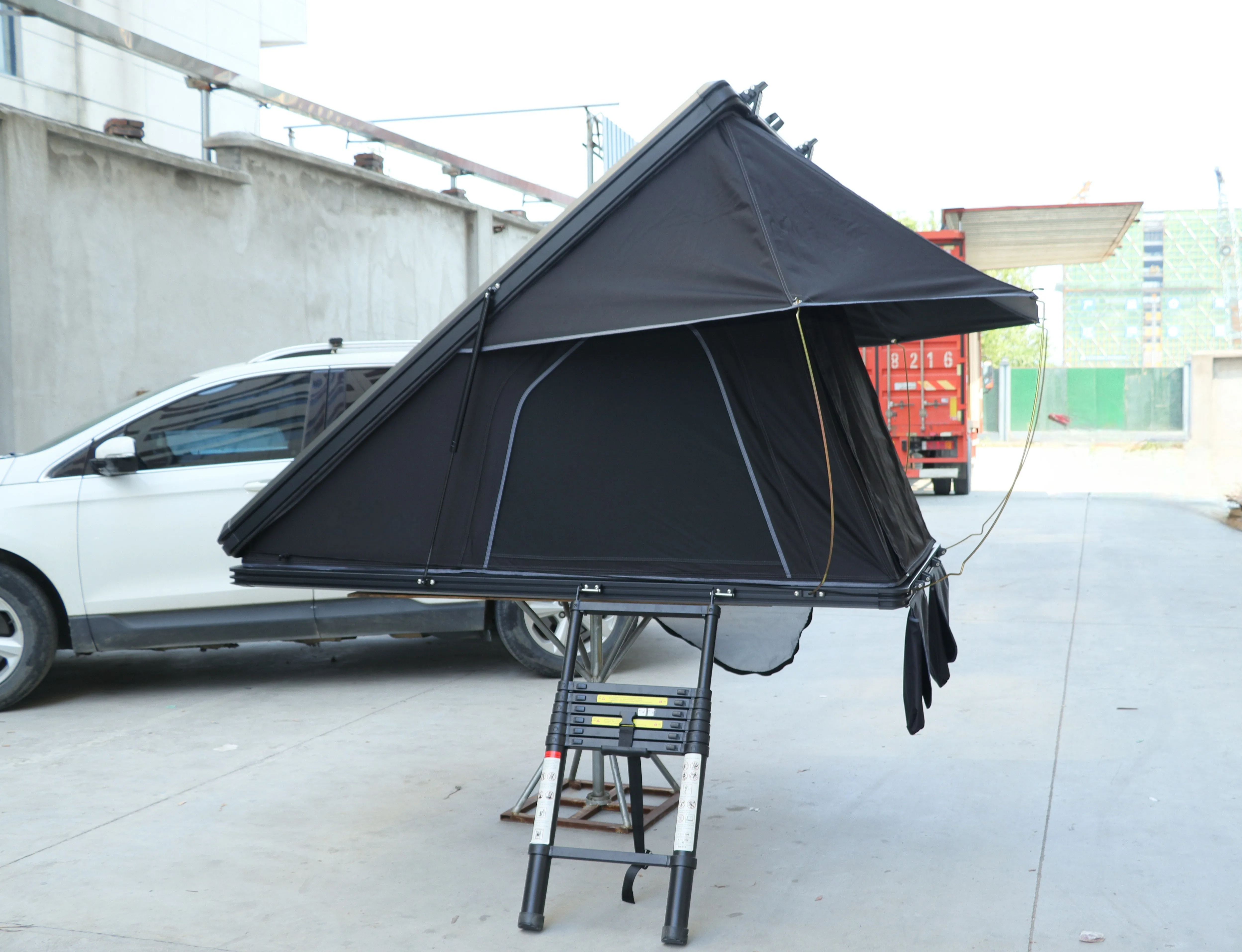 2.1M 320g Polyester Cotton 210*132cm Aluminum Hard Shell Roof Top Tent for Offroad Camping