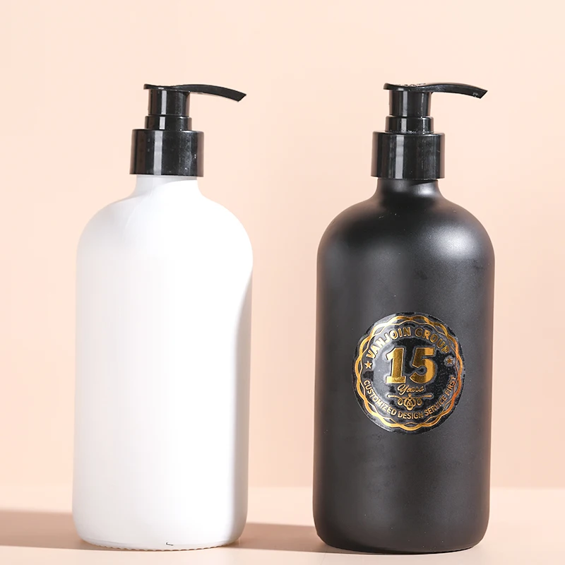 Customized Black White Color Skin Care Body Lotion Round 500ml Bathroom Hand Sanitizer Glass Pump Bottles