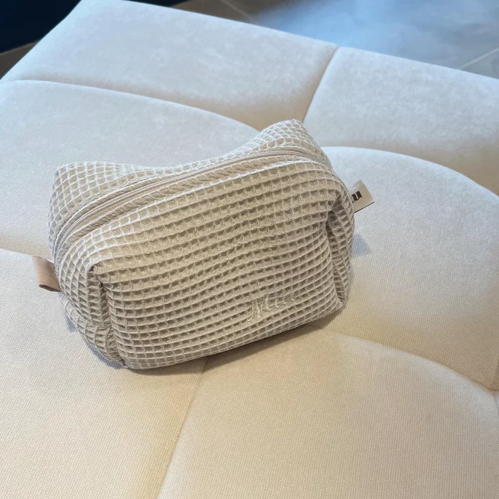 2025 New Cotton Waffle Cosmetic Pouch Make up Bag Multi Functional Toiletry Bag for Travel factory